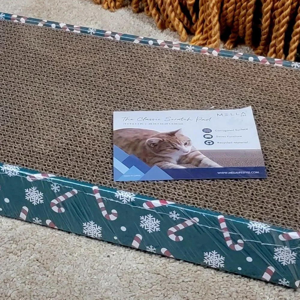 Cat Scratcher Cardboard Candy Canes Christmas Bran New!